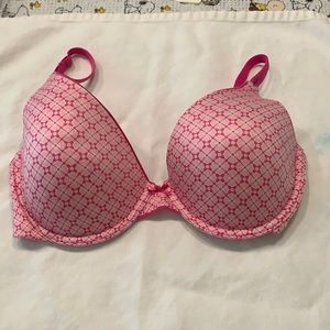 Like new maidenform comfort devotion 36D